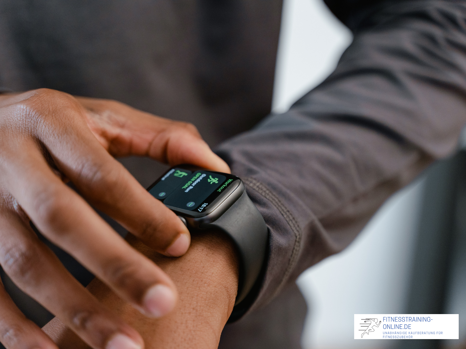 Smartwatch mit EKG und Blutdruck bild